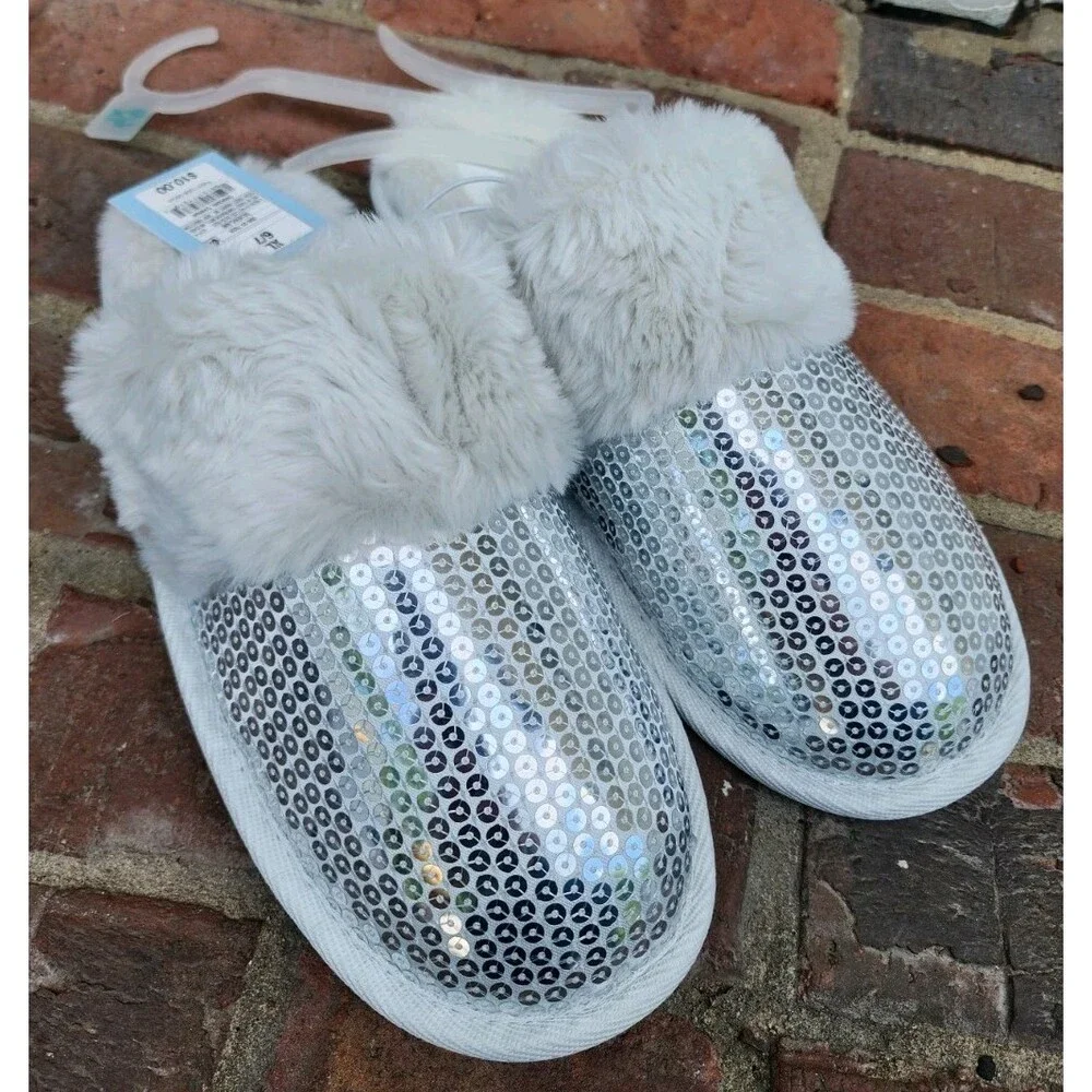 Cat & Jack Kids' Girls Lane Sequin Scuff Slippers Silver - Size XL (6/7 Shoes)
